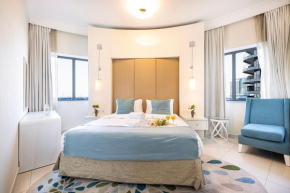 Damac Maison Mall Street 2 Bedroom Deluxe Apartment, 1 Minute walk to Dubai Mall